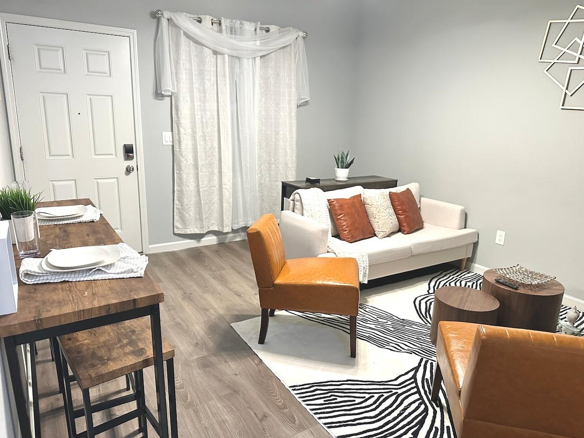 Cozy Home | Walk to UC Davis Med. | Near Midtown