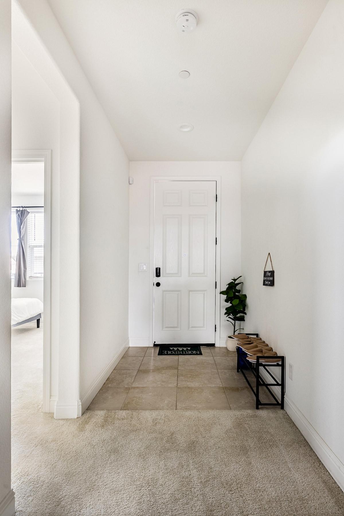 New! Beautiful Family Home near UC Davis & Airport3